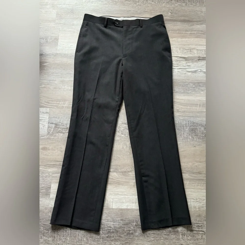 Wilke-Rodriguez men's suit, size 38, standard, waist 32. Fitted jacket and